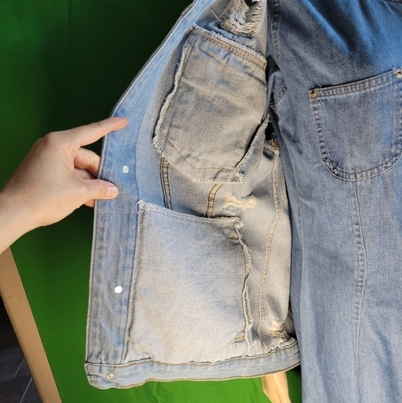 Rolling Paper distressed  denim jacket size. - Picture 8 of 11